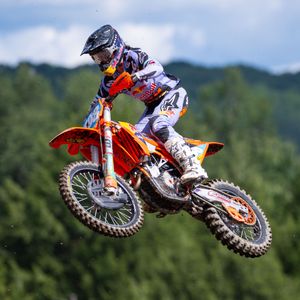 Image post by @gncc_racing on Instagram
