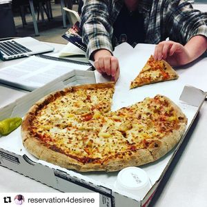 Image post by @papajohns on Instagram