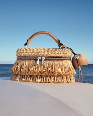 Image post by @dillards on Instagram