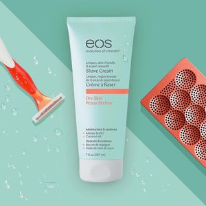 Image post by @eosproducts on Instagram