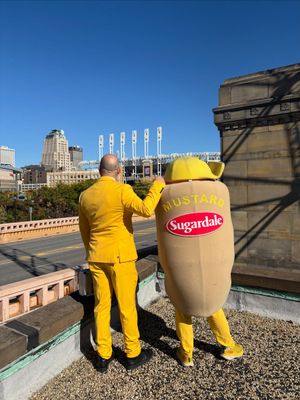 Image post by @CleHotDogs on Twitter