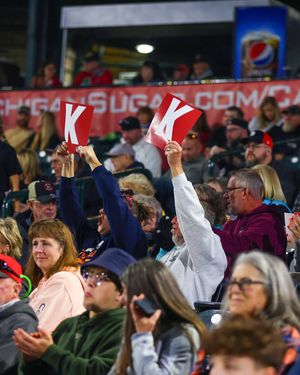 Image post by @greatlakesloons on Instagram