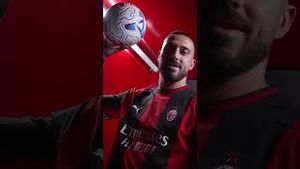 Video post by @acmilan on YouTube