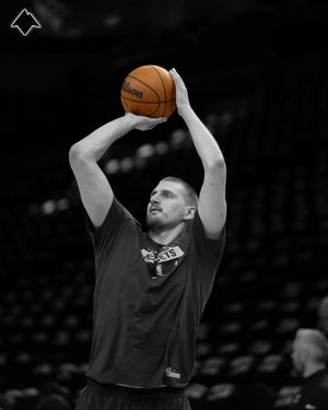 Image post by @nuggets on Instagram
