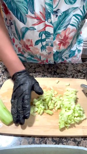 Video post by @El compa Jonny Ceviche on Facebook
