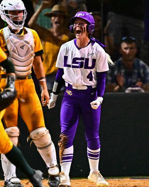 Image post by @lsusoftball on Instagram