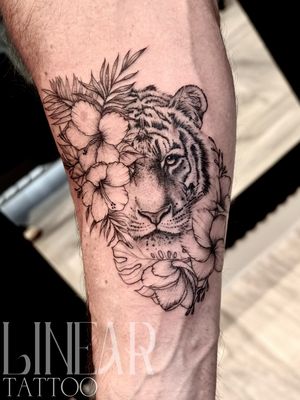 Image post by @christina.lineartattoo on Instagram