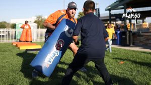 Image post by @BroncosOffField on Twitter