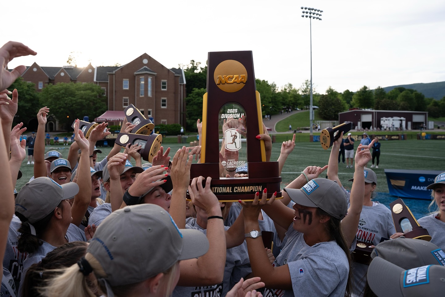 Image post by @ncaadii on Instagram