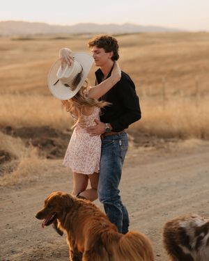 Image post by @cowgirlmagazine on Instagram