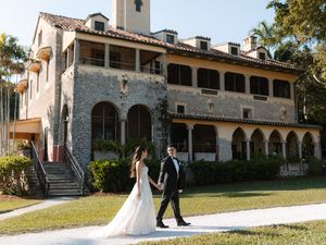 Image post by @deeringestate on Instagram