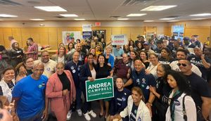 Image post by @ewarren on Twitter