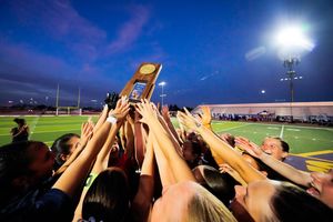 Image post by @ariannagrainey on Instagram