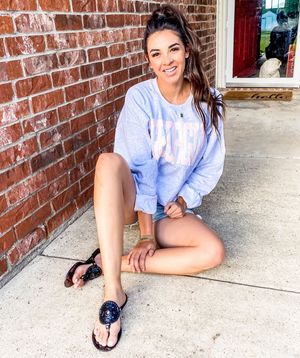 Image post by @sabrinanoellee on Instagram