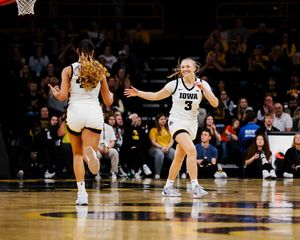 Image post by @theiowahawkeyes on Instagram