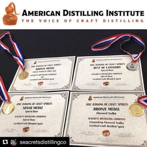 Image post by @seacretsusa on Instagram