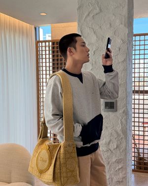 Image post by @ellemenhk on Instagram