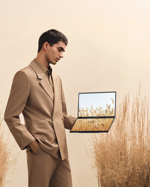 Image post by @asus on Instagram