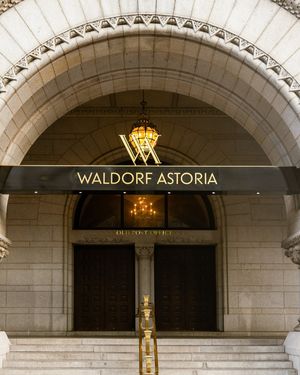 Image post by @waldorfastoriadc on Instagram