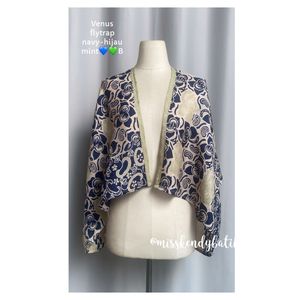 Image post by @misskendybatik on Instagram