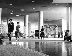 Image post by @beverlyhilton on Instagram