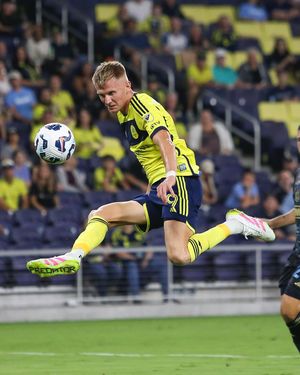 Image post by @kindellbphoto on Instagram