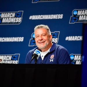 Image post by @auburnmbb on Instagram