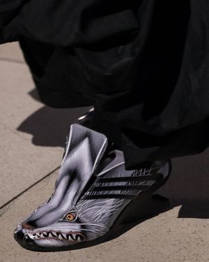 Image post by @adidasy3 on Instagram