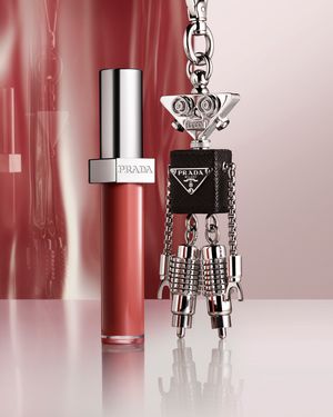 Image post by @pradabeauty on Instagram