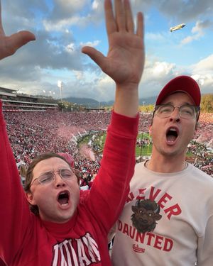 Image post by @handshakebets on Instagram