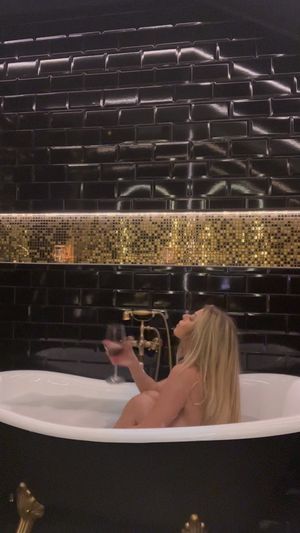 Video post by @roxananemes on Instagram
