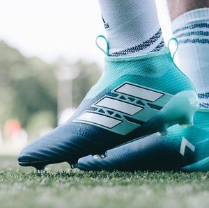 Image post by @soccerdotcom on Instagram