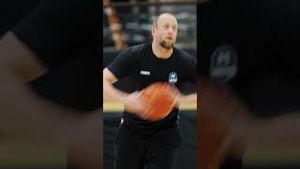 Video post by @melbourneunitedbasketball on YouTube