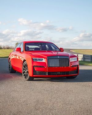 Image post by @rollsroycecarsna on Instagram