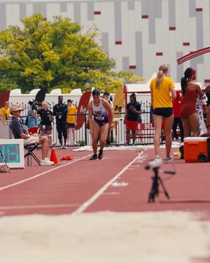 Image post by @uwtrack on Instagram