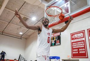 Image post by @UWAAthletics on Twitter