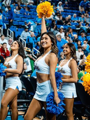 Image post by @uclaspiritsquad on Instagram