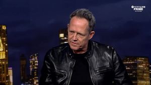 Video post by @abcnewslive on TikTok