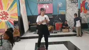 Video post by @da7april on TikTok
