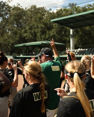 Image post by @usfsoftball on Instagram