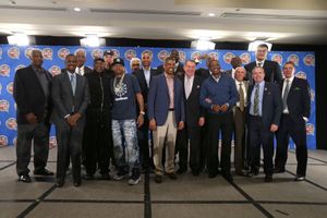 Image post by @Hoophall on Twitter