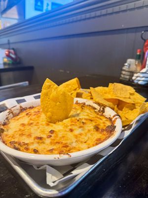Image post by @wingnutzbarandgrill on Instagram
