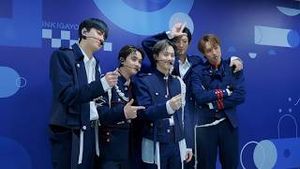Video post by @weareoneexo on YouTube
