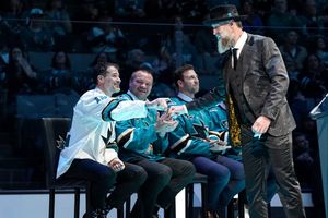 Image post by @SanJoseSharks on Twitter