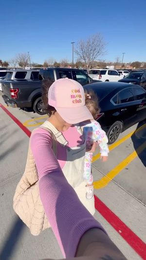 Video post by @sabrinanoellee on Instagram