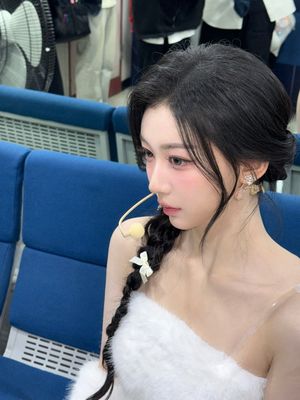 Image post by @triplescosmos on Instagram