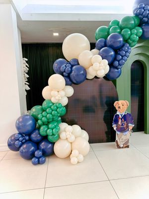 Image post by @partyup_balloons_by_melissa on Instagram