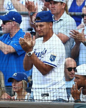 Image post by @MLB on Twitter