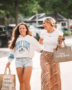 Image post by @natalieejacobs on Instagram