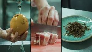 Video post by @clubrangoonhk3301 on YouTube